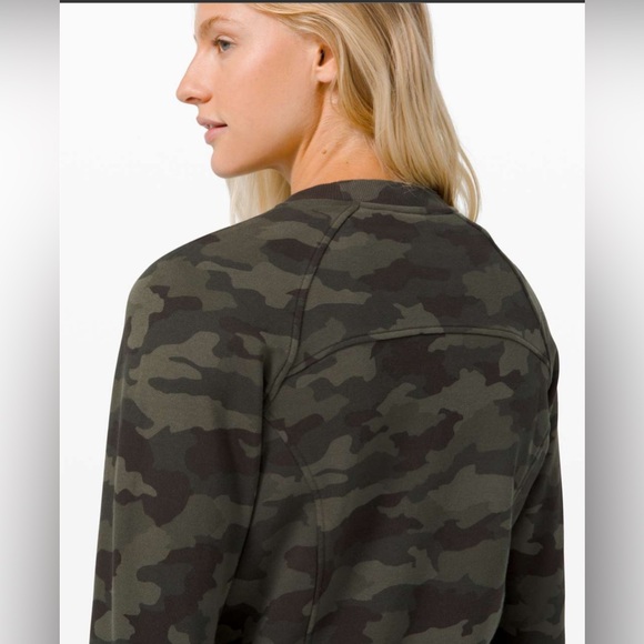 Lululemon Scuba Crew
Heritage 365 Camo Dark Olive Multi - Picture 4 of 8